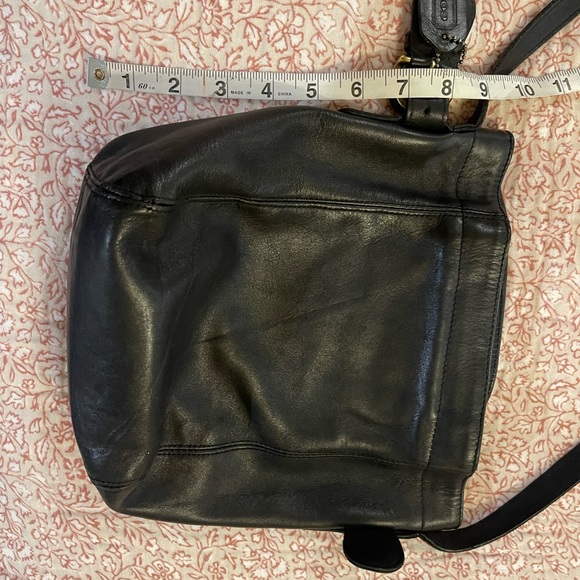 Vintage Coach Soho crossbody Bucket Bag - Picture 6 of 12